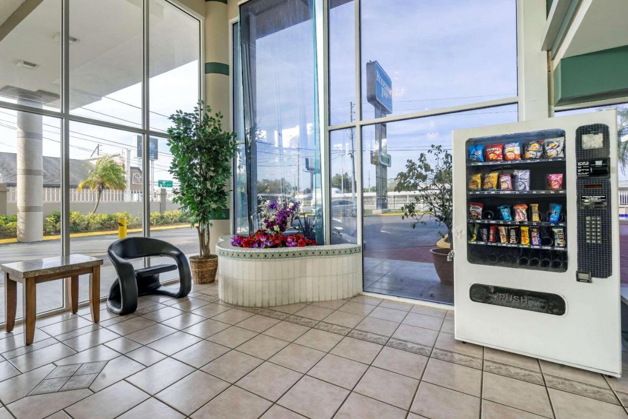 Rodeway Inn Clearwater-Largo المظهر الخارجي الصورة