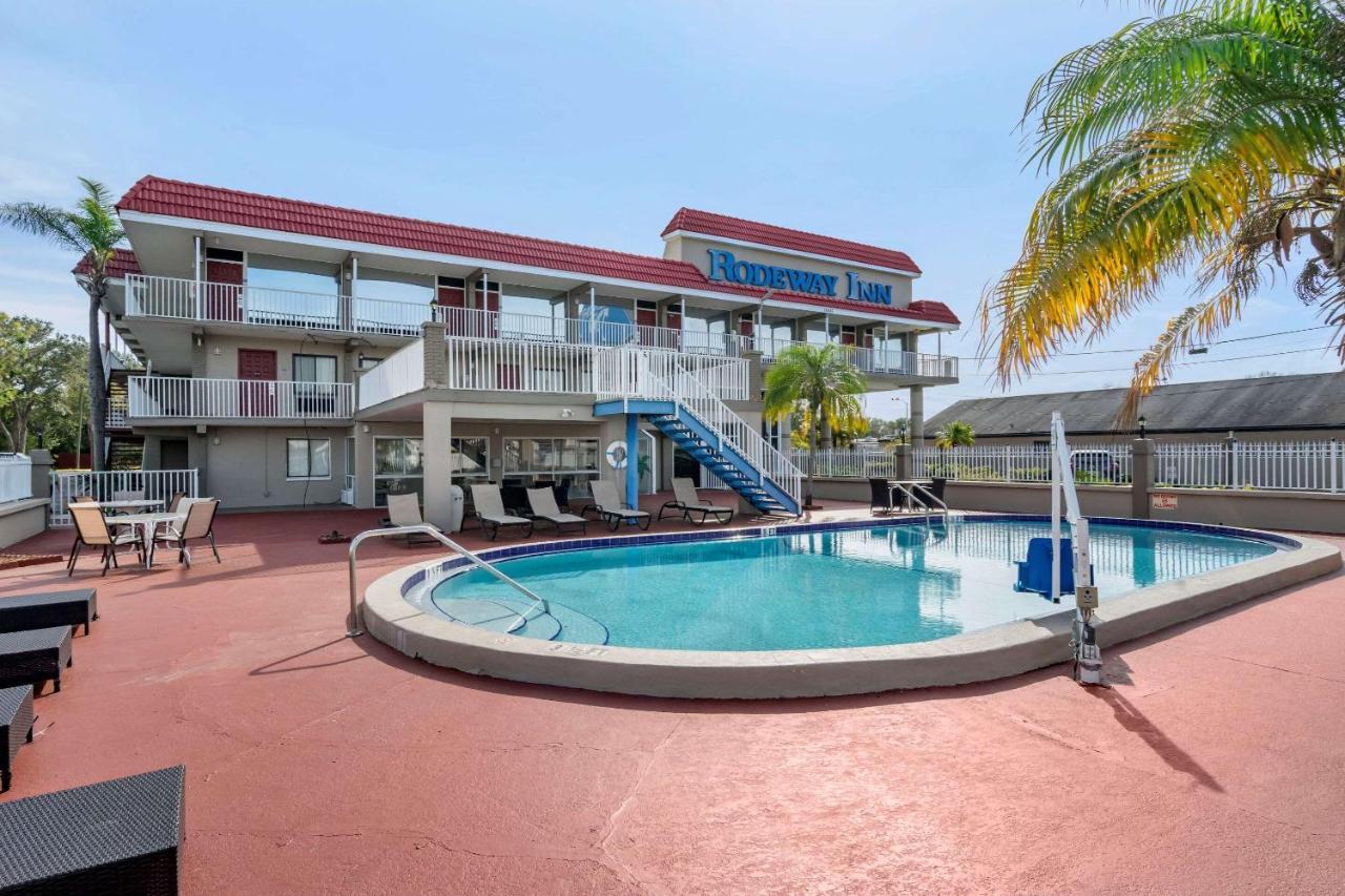 Rodeway Inn Clearwater-Largo المظهر الخارجي الصورة