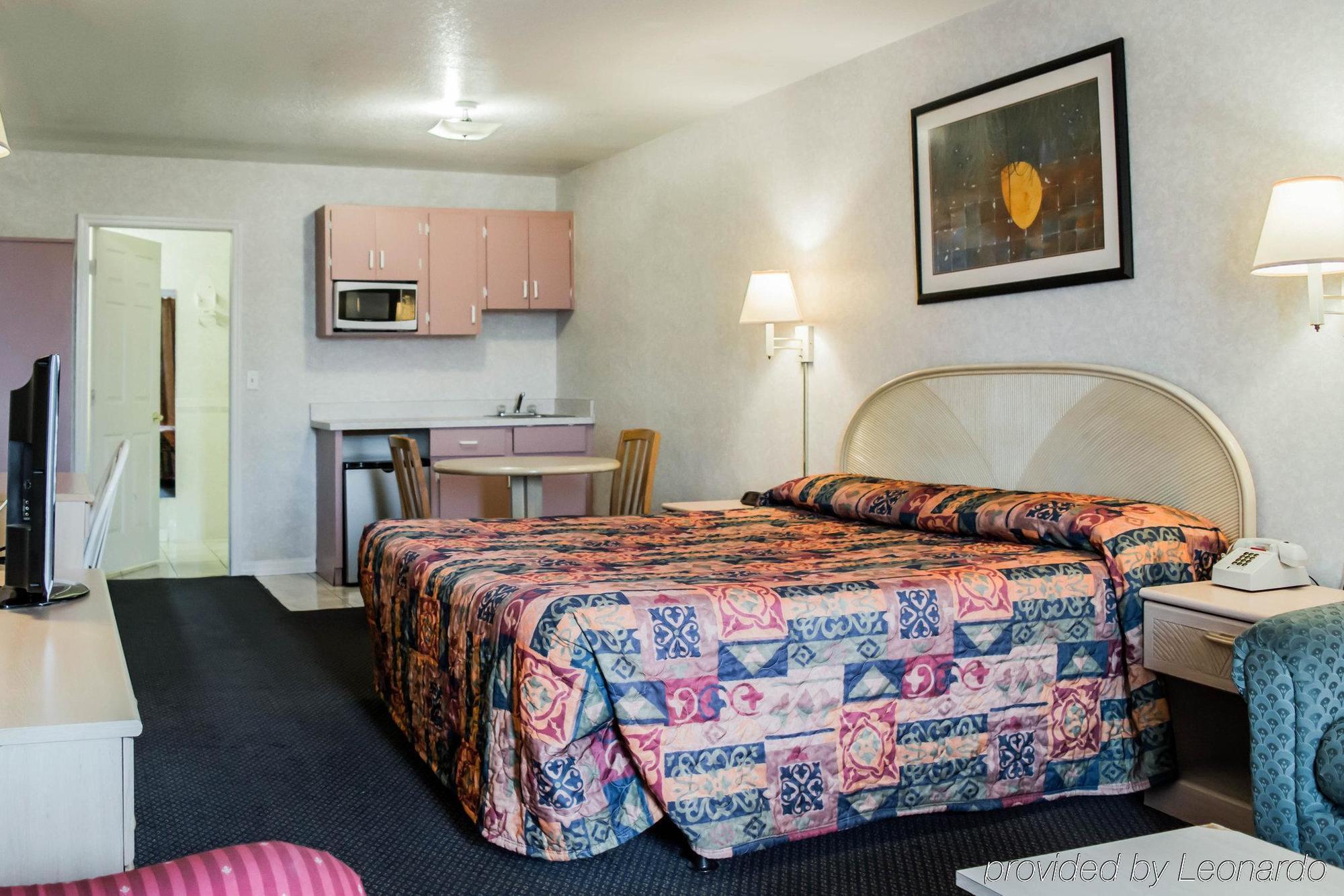 Rodeway Inn Clearwater-Largo المظهر الخارجي الصورة